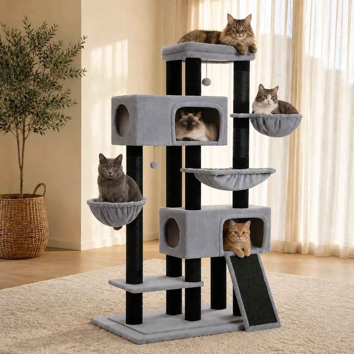 arbre a chat maine coon en bois